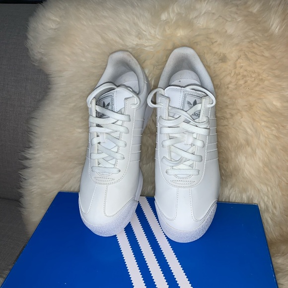 All white Adidas Samoa shoes - Picture 7 of 8